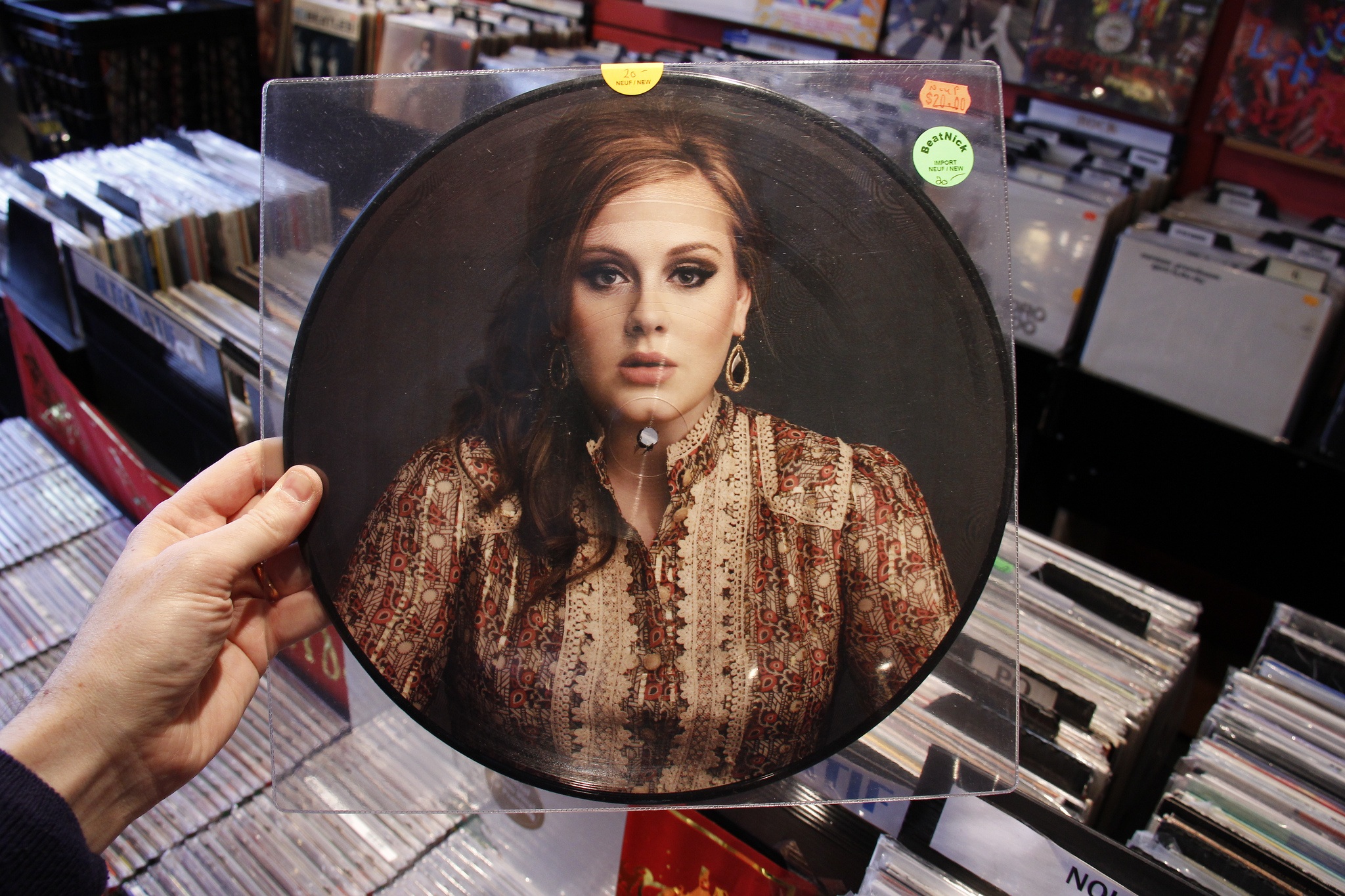 ¡Adele debería ser la mejor amiga y modelo a seguir de todos!